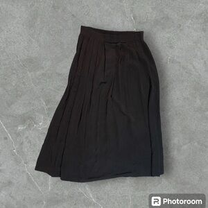 Katie brooke made in the USA size 18 skirt black